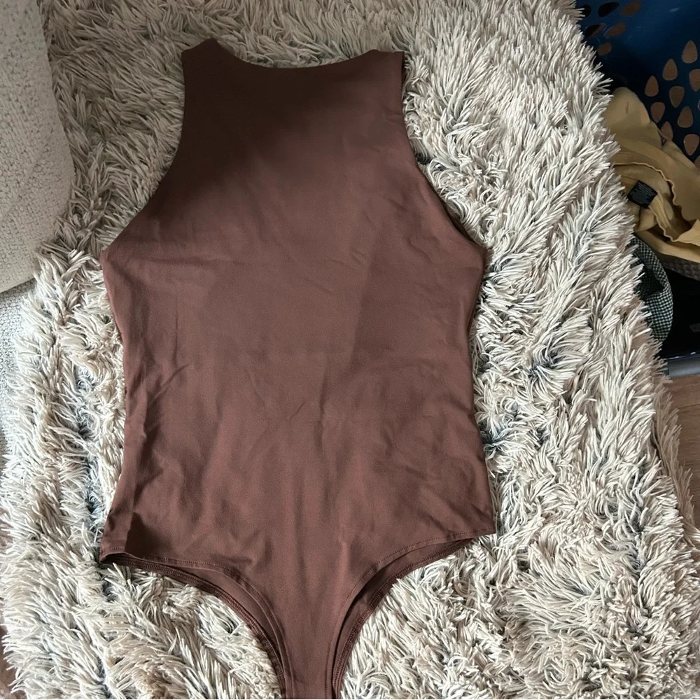 ReoRia • Women's Basic Sexy Sleeveless Racer
Back Halter Neck Bodysuit - Picture 3 of 6